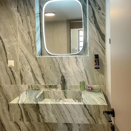 Casa 7 Urban 3 Bedroom *