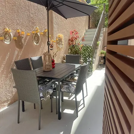 Casa 7 Urban 3 Bedroom Апартаменти