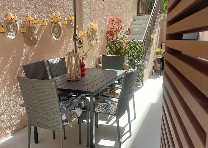 Casa 7 Urban 3 Bedroom Apartament